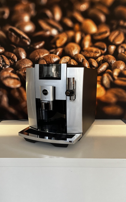 Jura E8