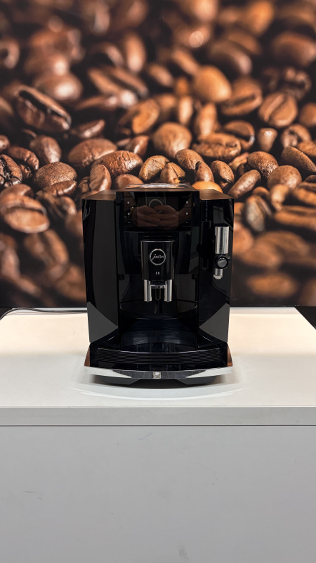 Jura E8 PianoBlack (EC) 1