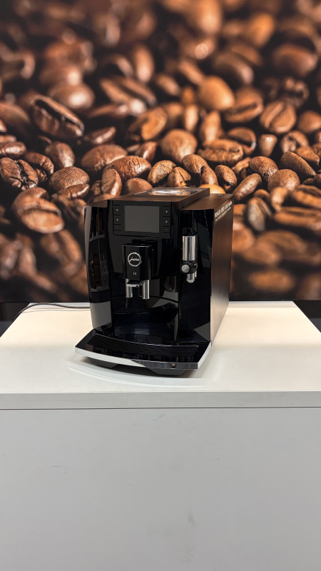 Jura E8 (EC) - PianoBlack 1