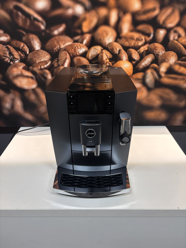 Jura E8 (ED) - Cosmic Black 3