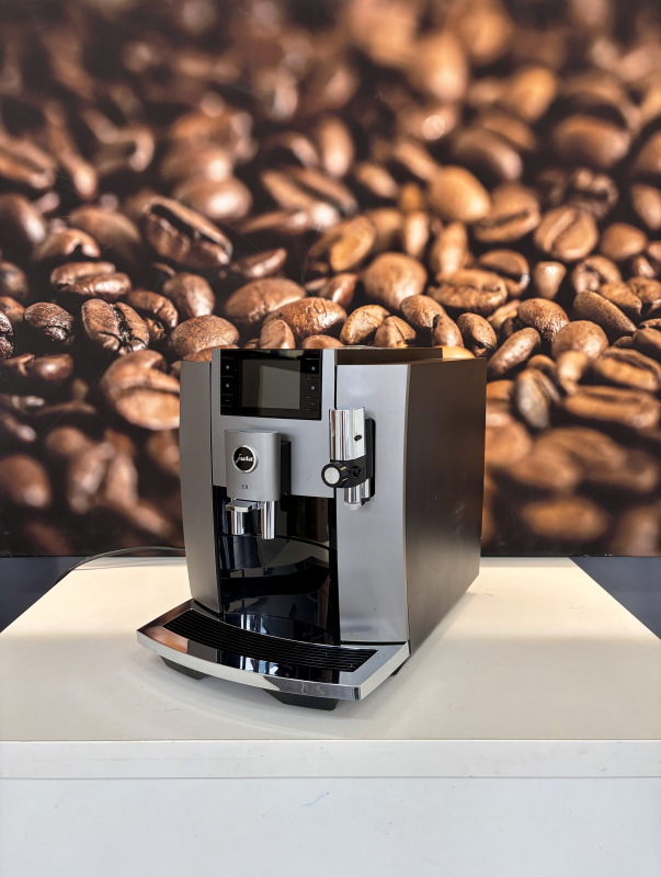 Jura E8 - Dark Inox (EC) 1